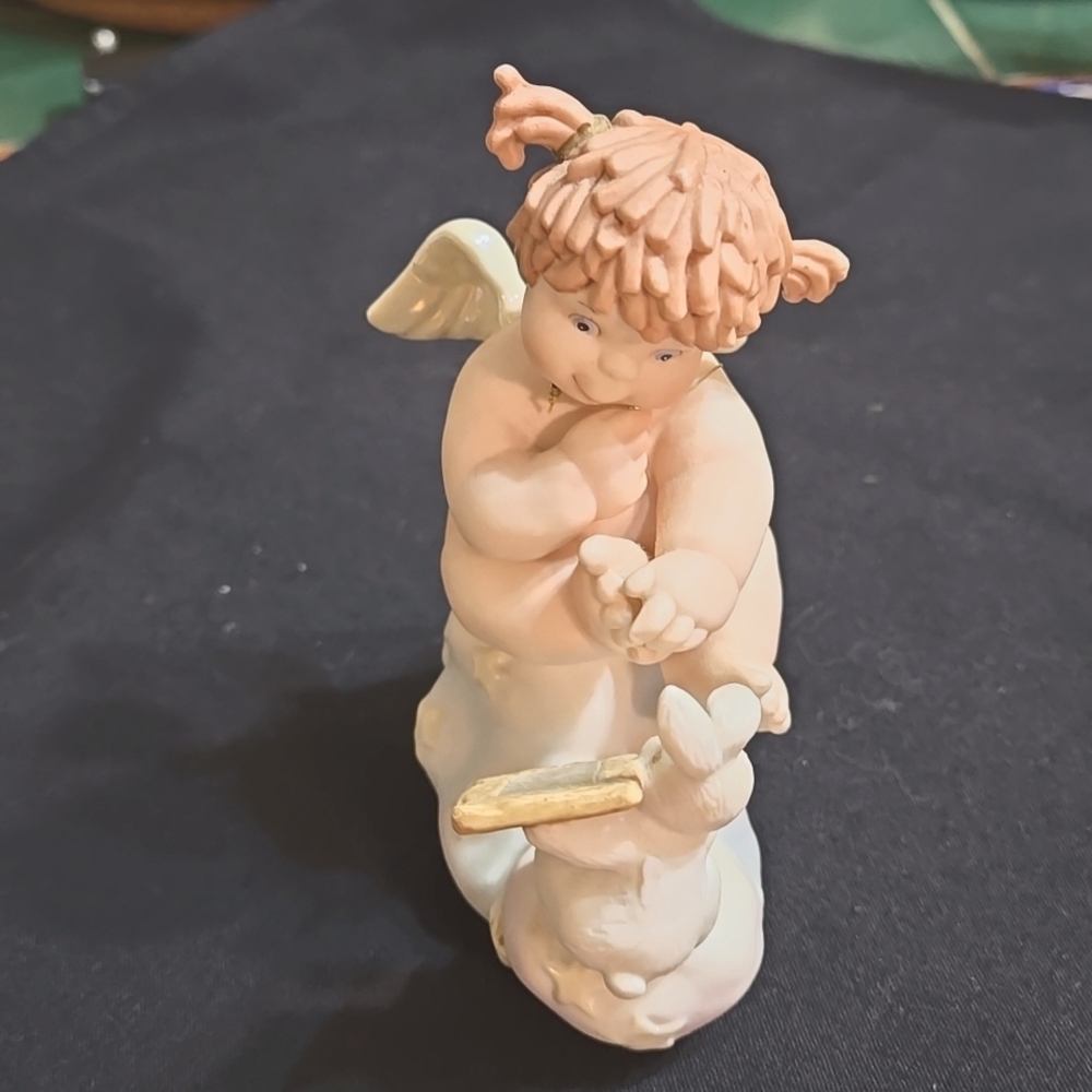 Cute Porcelan Angel